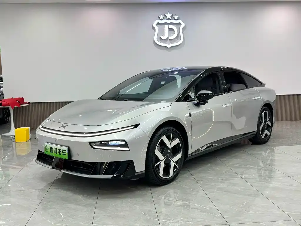 XPeng P7+ — фото 1
