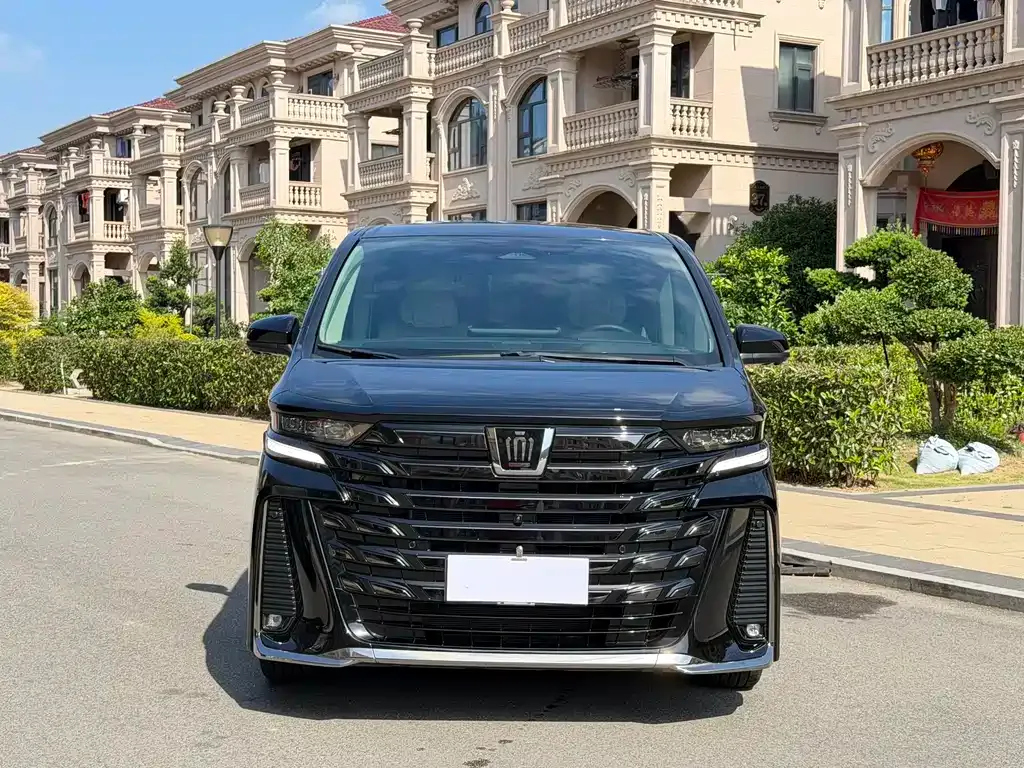 Toyota Vellfire — фото 6
