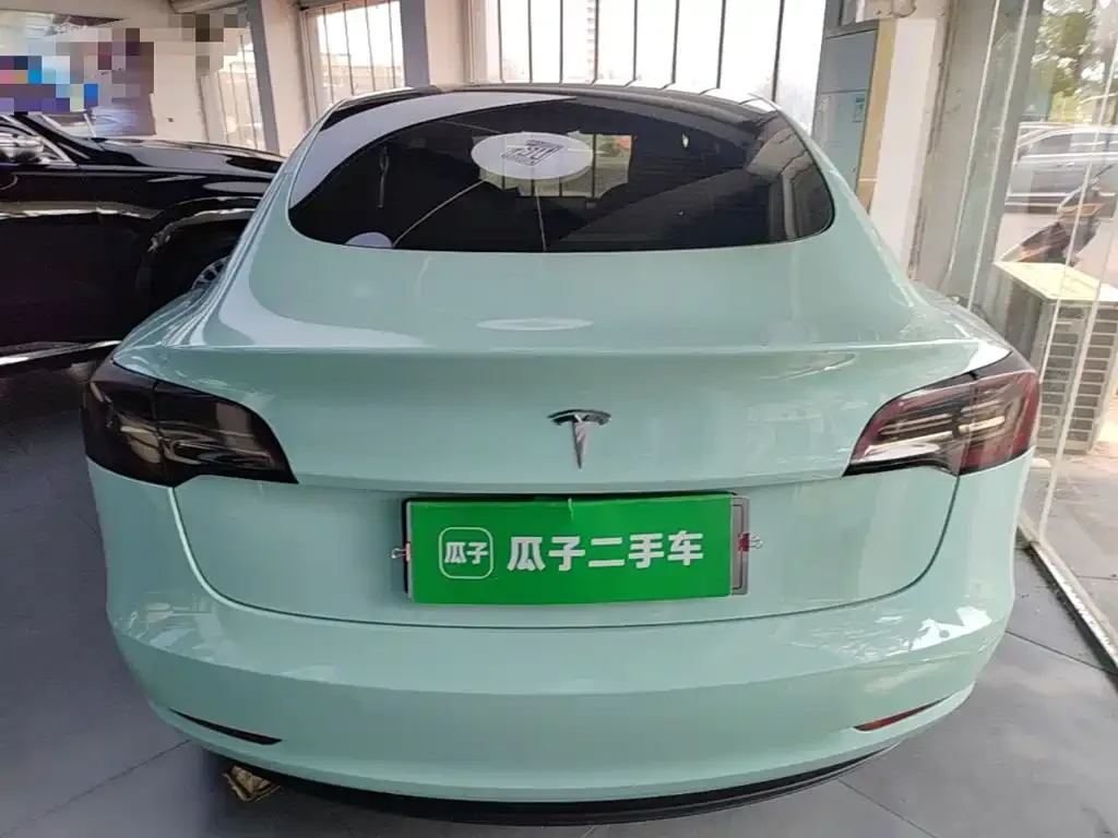 Tesla Model 3 — фото 10