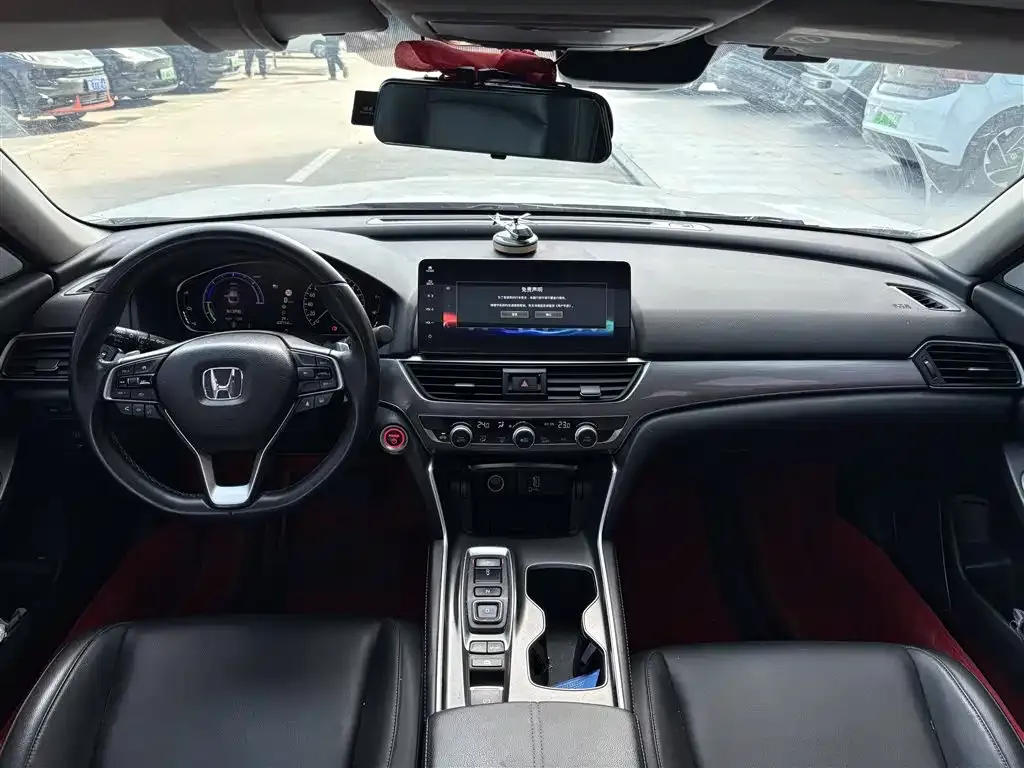 Honda Accord — фото 5