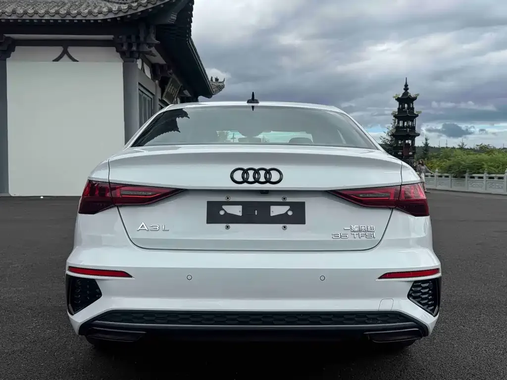 Audi A3 — фото 3
