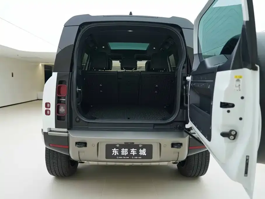 Land Rover Defender — фото 6