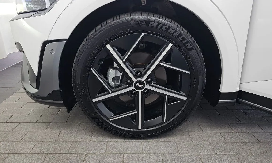 Hyundai Ioniq5 — фото 10