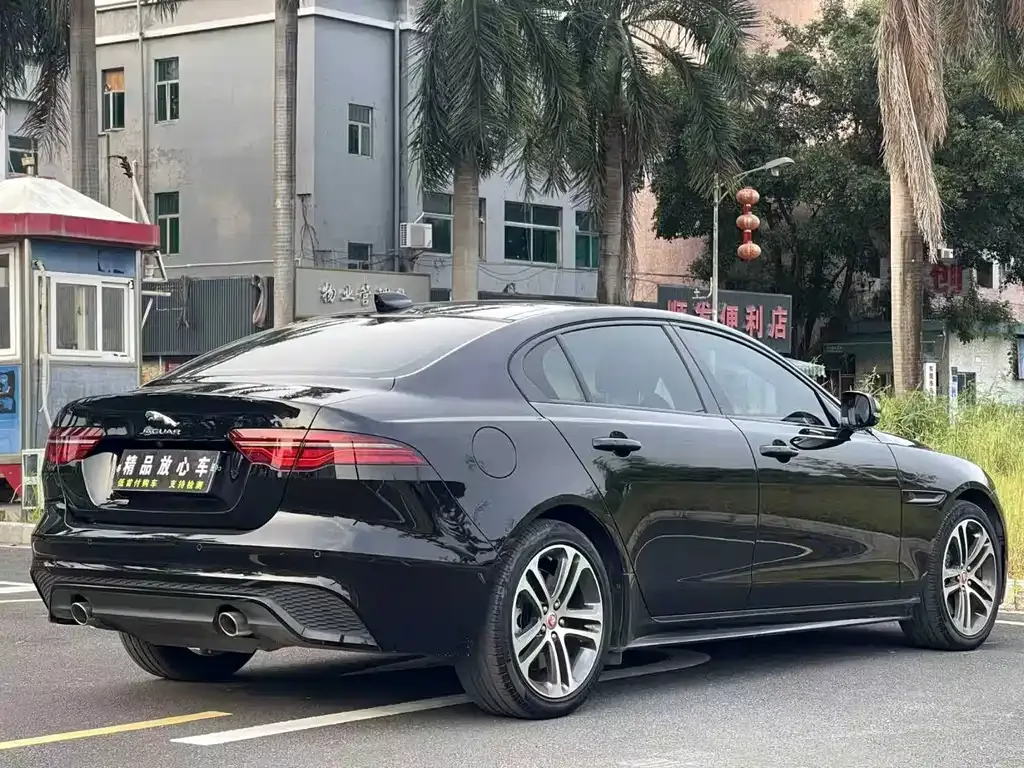 Jaguar XEL — фото 3