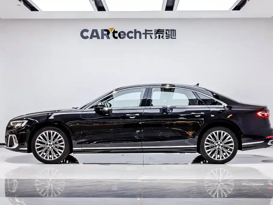 Audi A8 — фото 8
