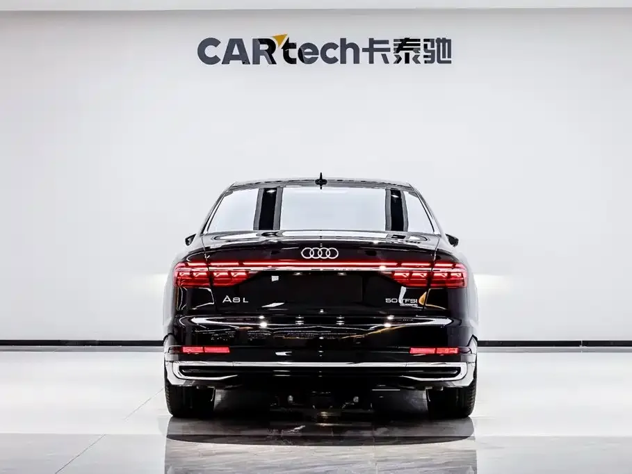 Audi A8 — фото 9