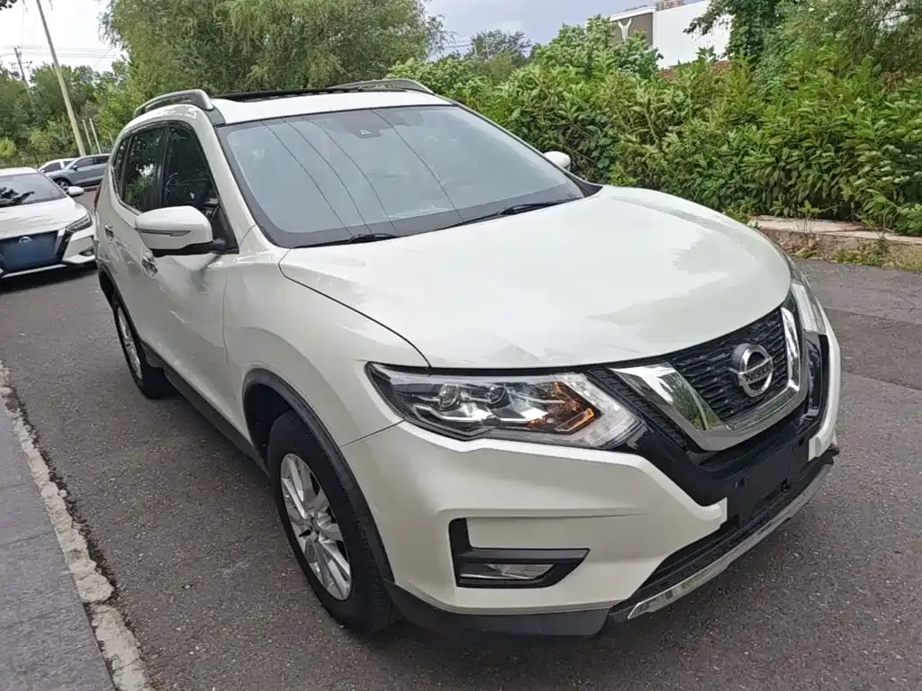 Nissan X-Trail — фото 6