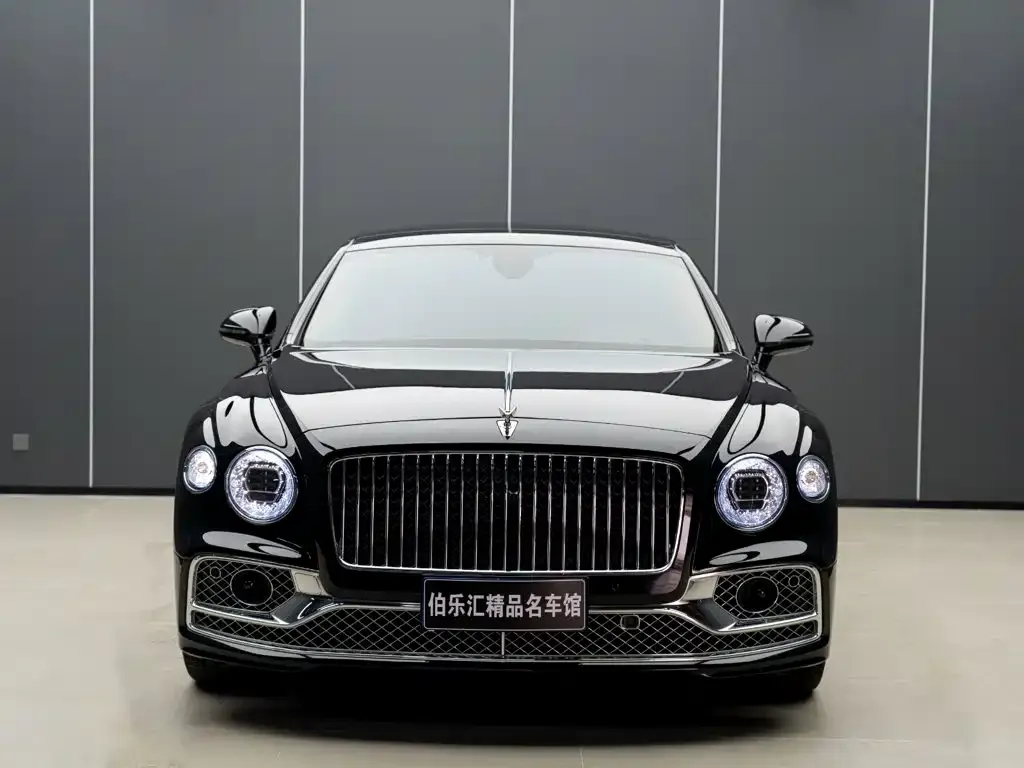 Bentley Flying Spur — фото 4