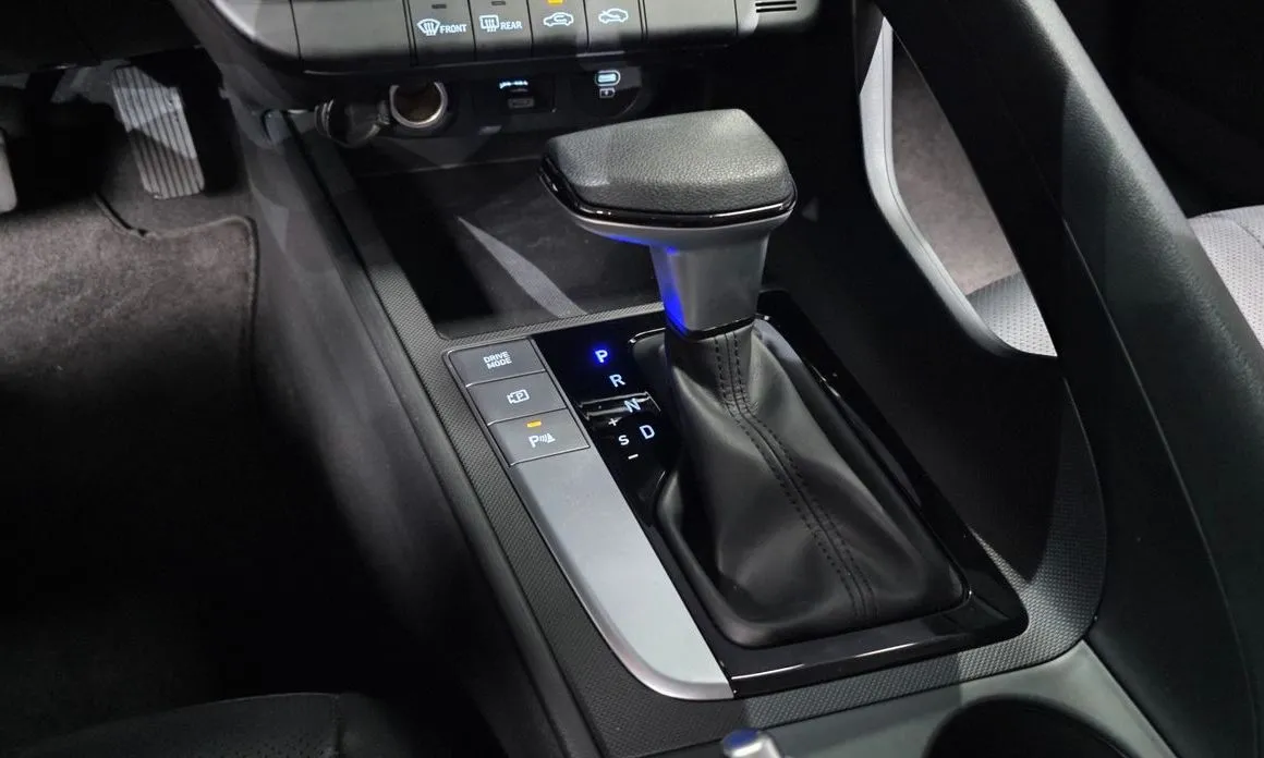 Hyundai AVANTE — фото 3