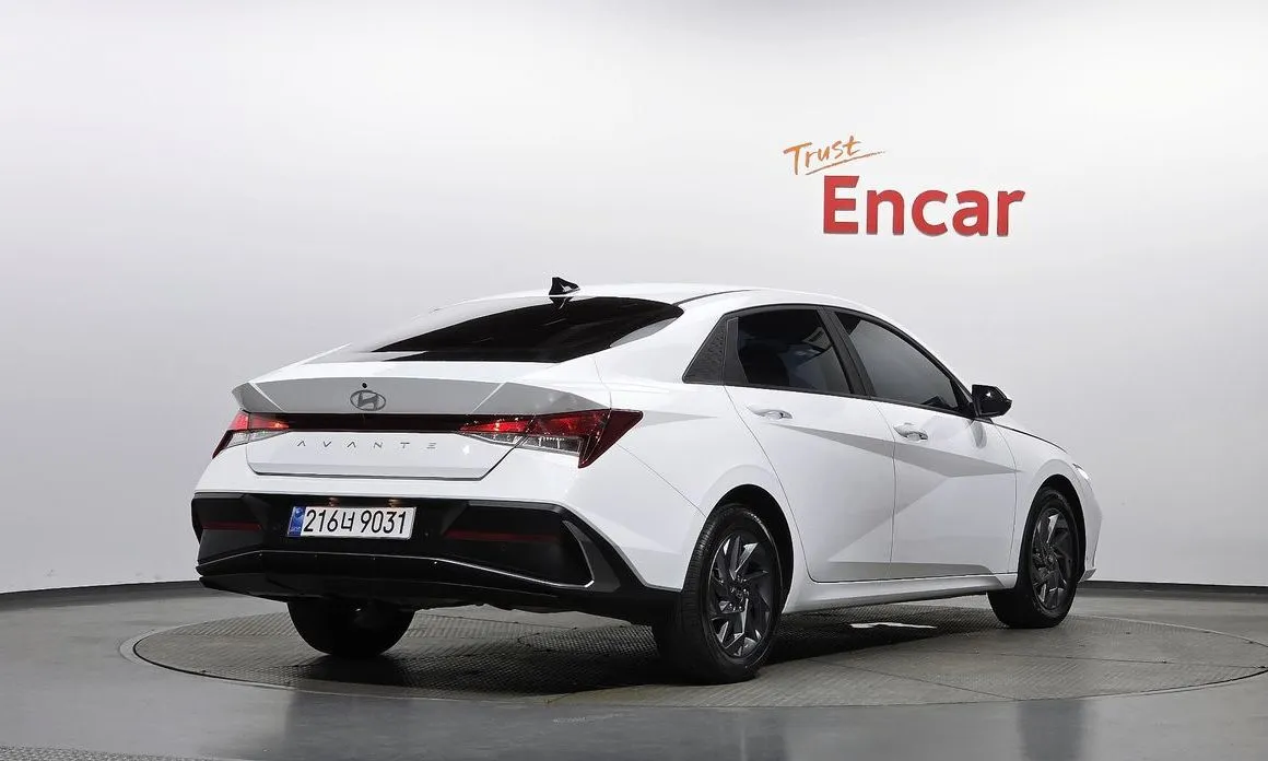 Hyundai AVANTE — фото 4