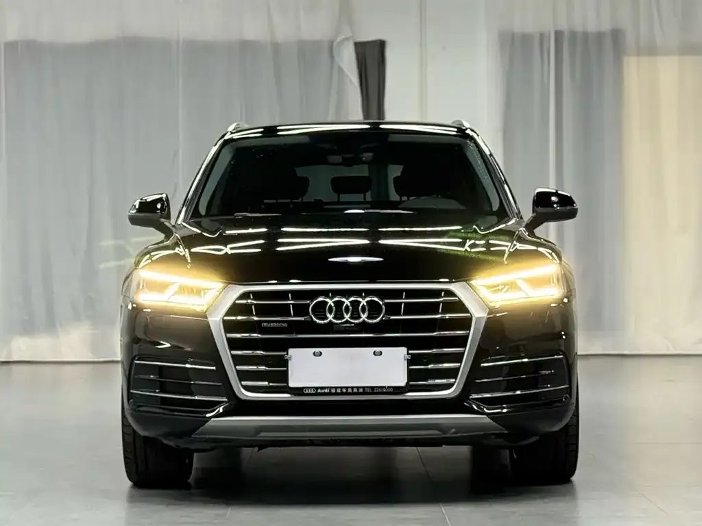 Audi Q5L — фото 3