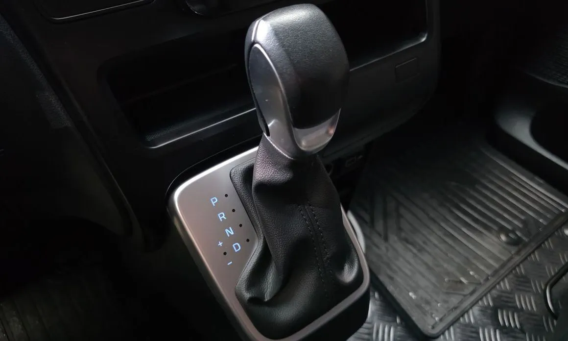 Hyundai Staria — фото 2