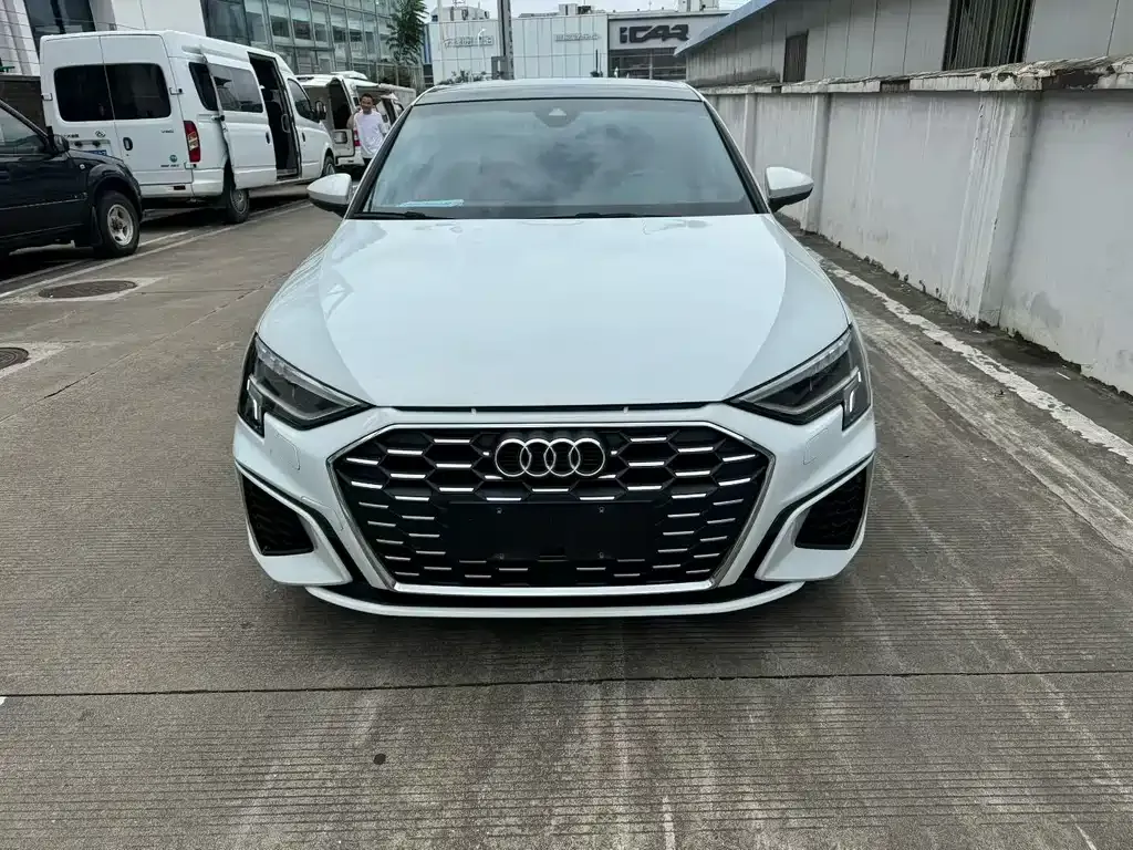 Audi A3 — фото 3