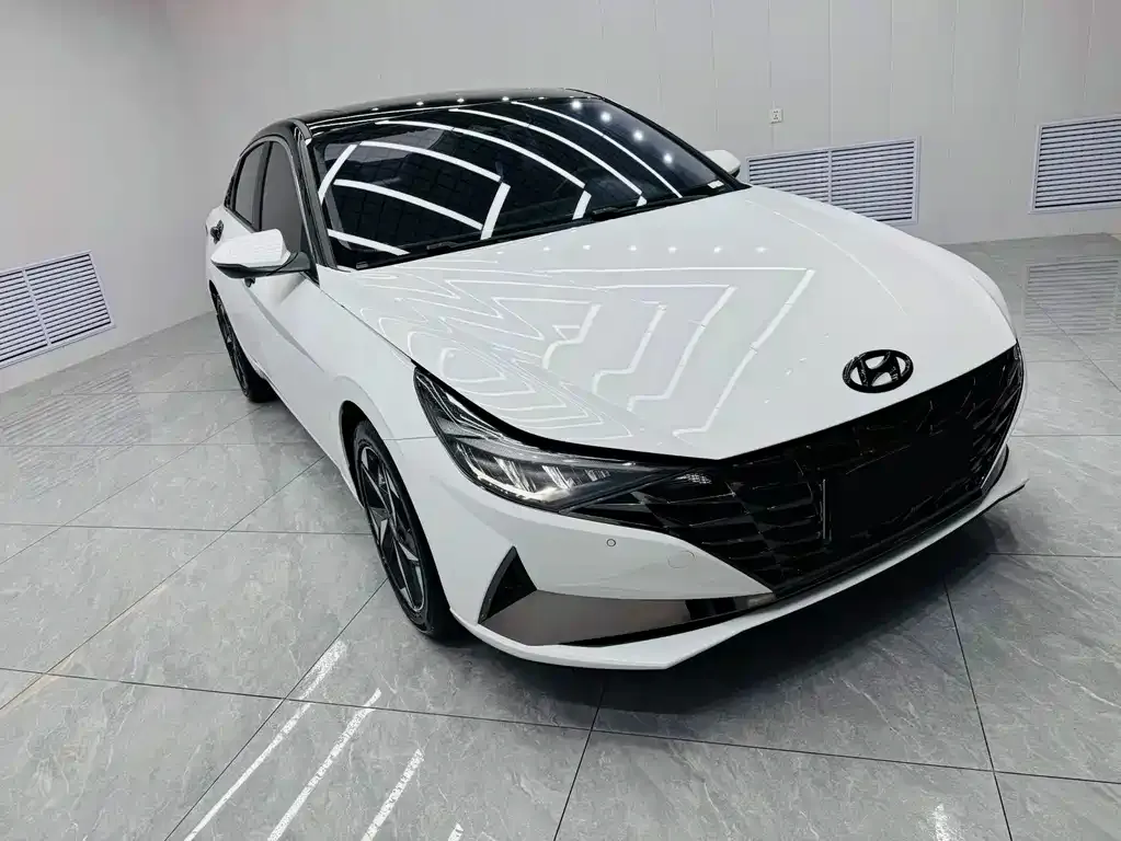 Hyundai Elantra — фото 6