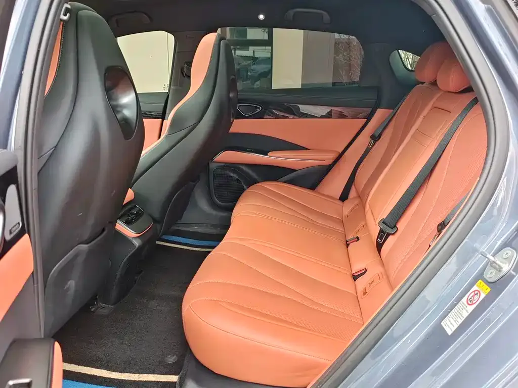 BYD Seal — фото 2