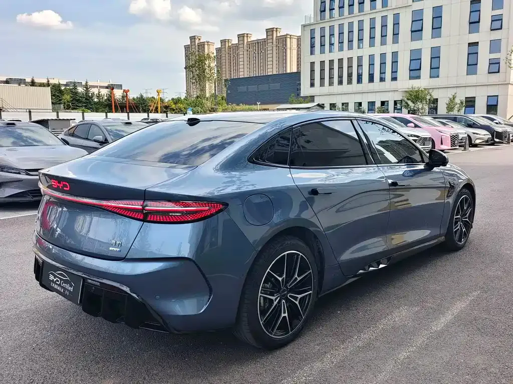 BYD Seal — фото 6