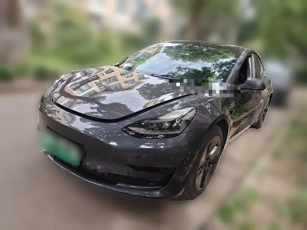 Tesla Model 3 — фото 10