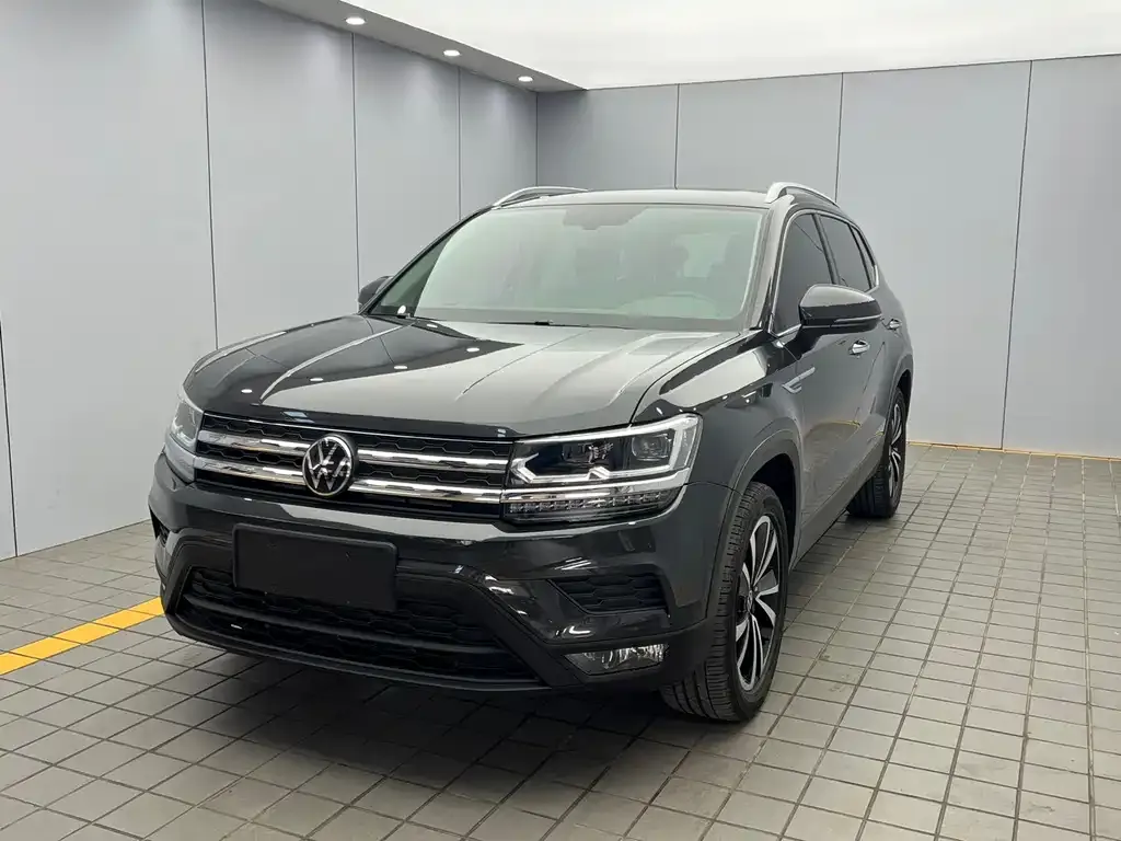 Volkswagen Tharu — фото 1