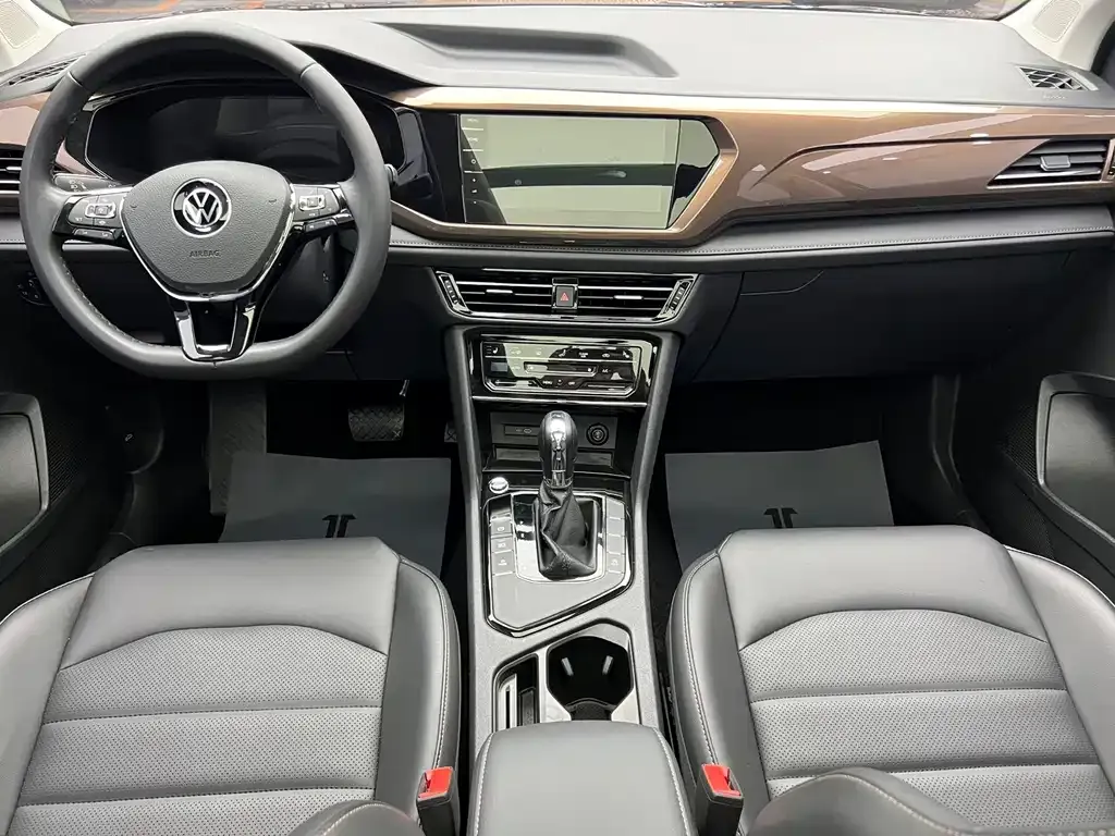 Volkswagen Tharu — фото 7