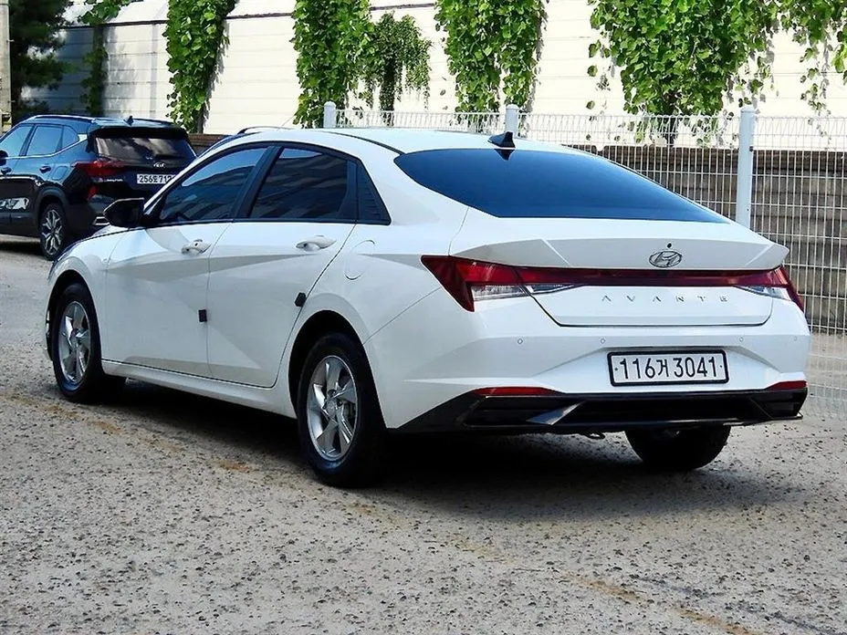 Hyundai AVANTE — фото 9