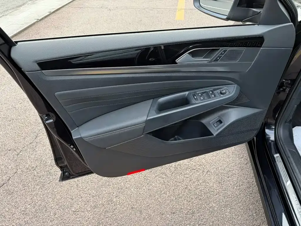Volkswagen Passat — фото 4