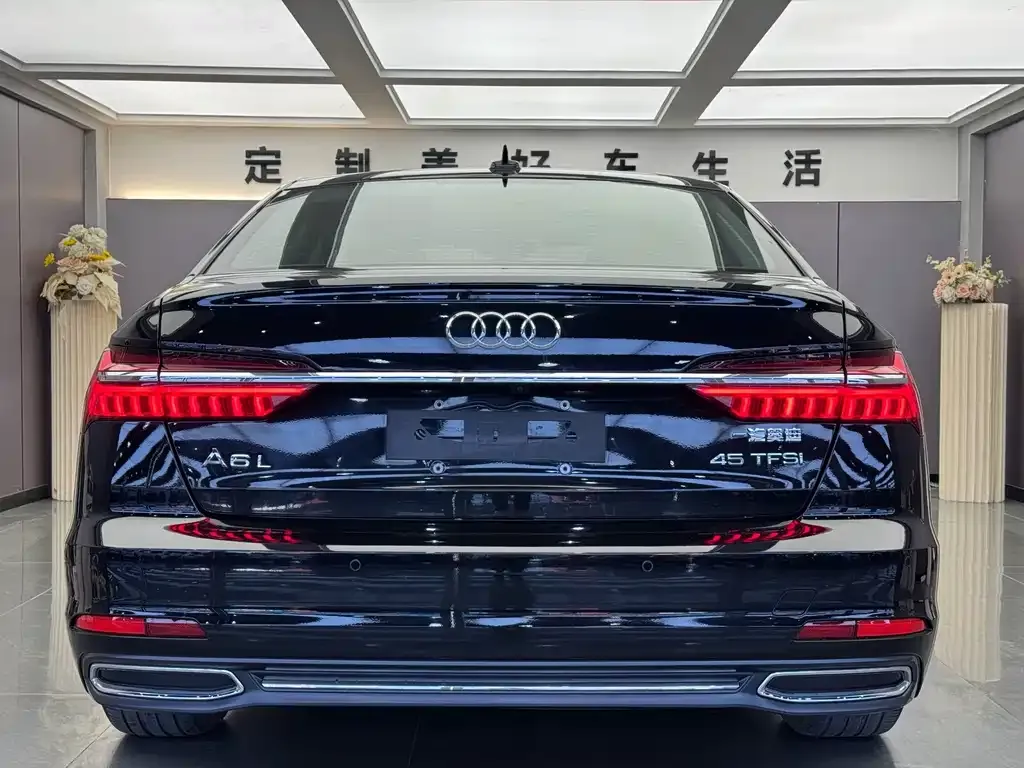 Audi A6L — фото 5