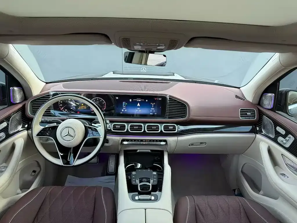 Mercedes-Benz GLS — фото 9