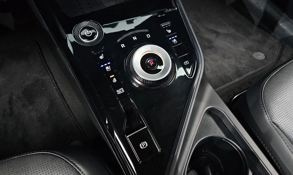 Kia Niro — фото 10