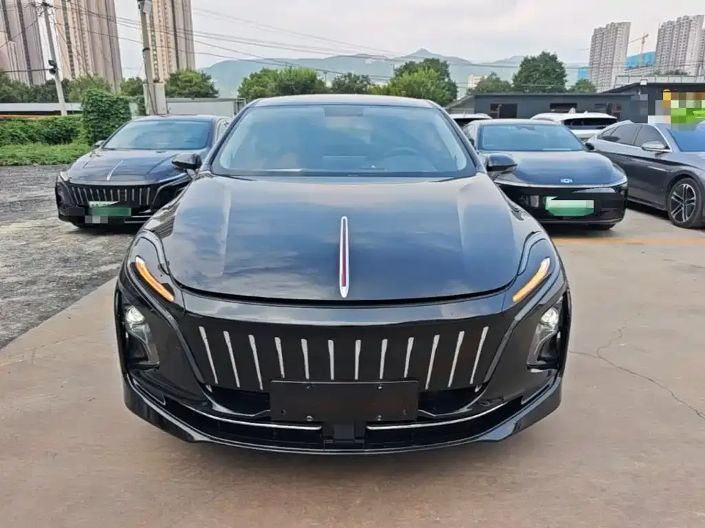 Hongqi E-QM5 — фото 3