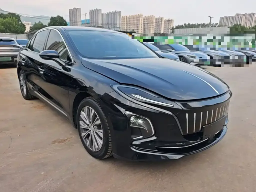 Hongqi E-QM5 — фото 6