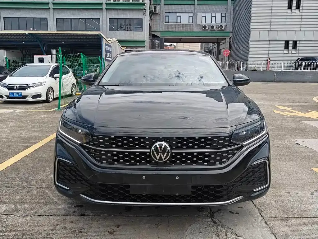 Volkswagen Passat — фото 4