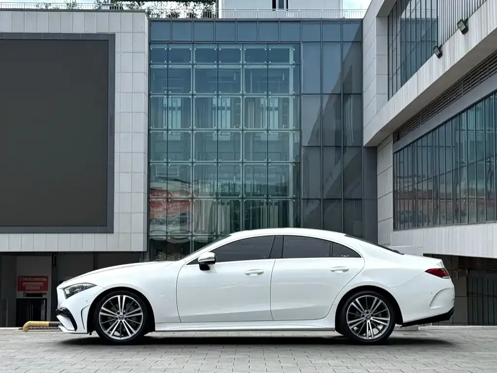 Mercedes-Benz CLS — фото 7
