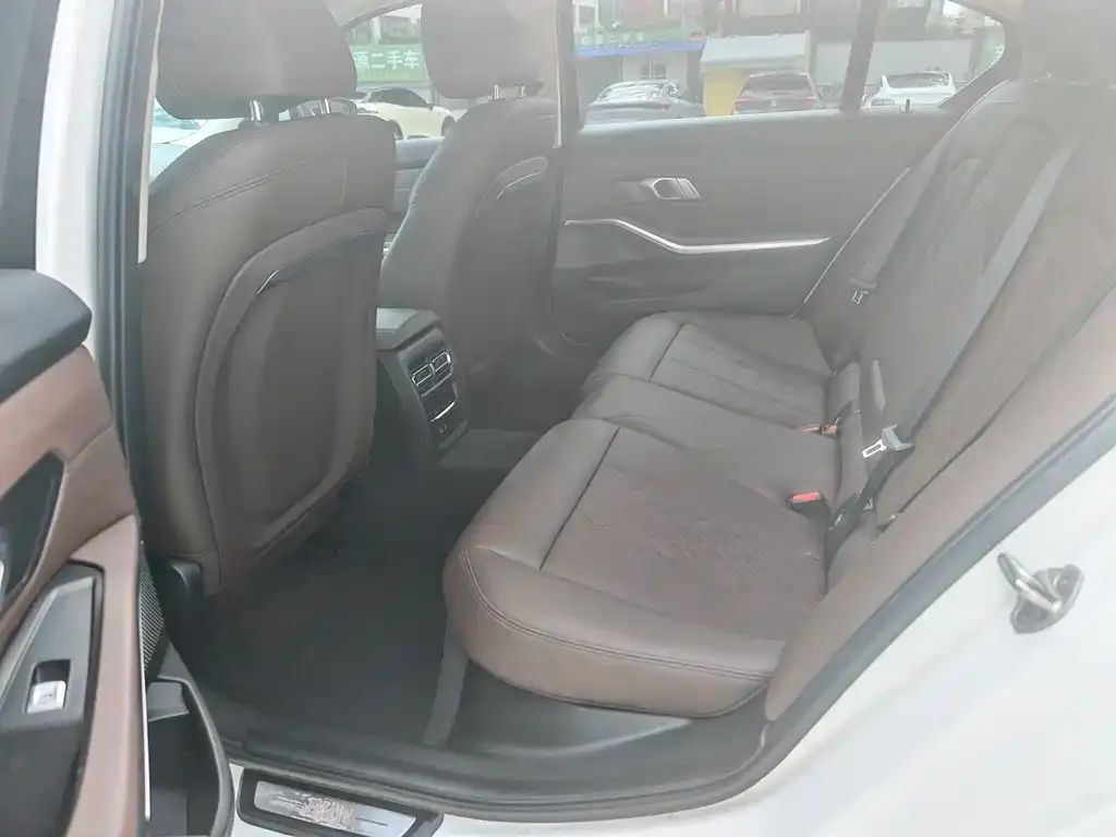 BMW i3 — фото 10