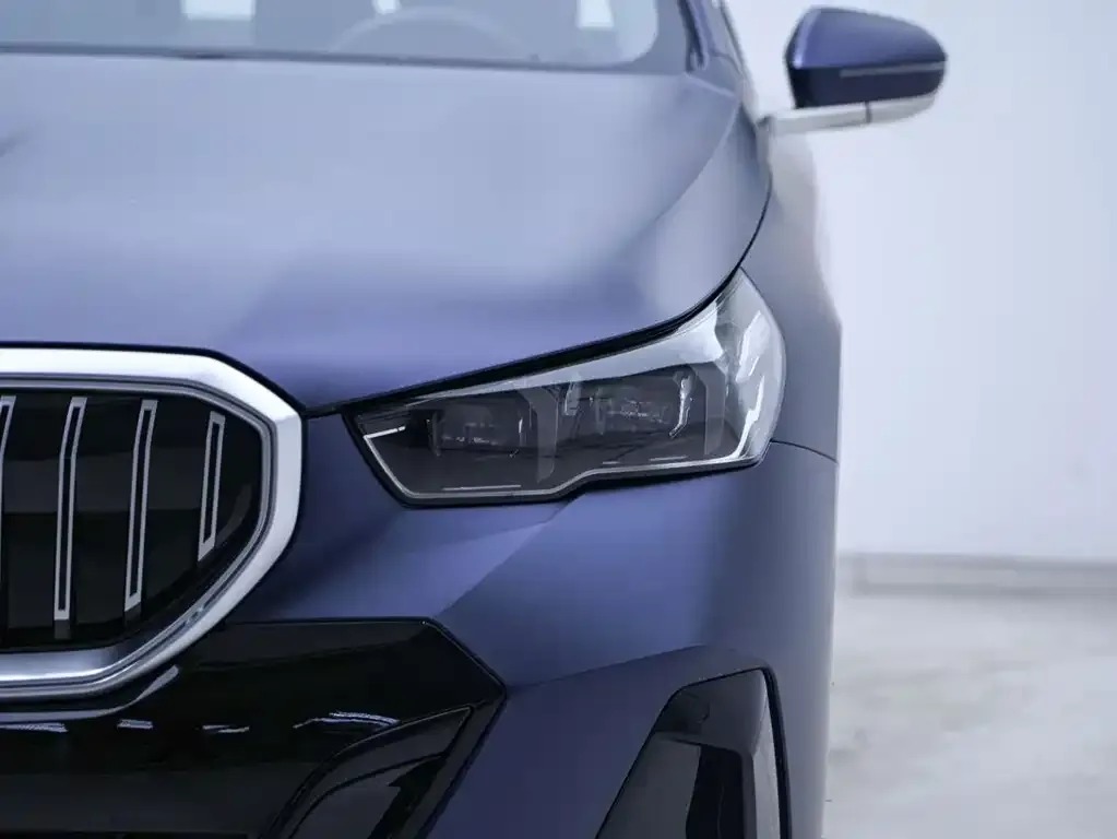 BMW 5 Series — фото 2