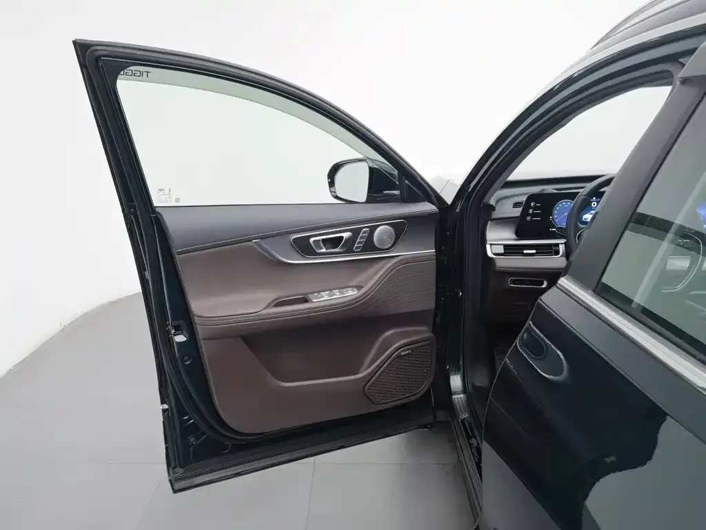 Chery Tiggo 8 PRO — фото 5