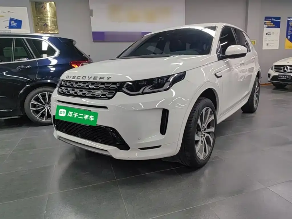 Land Rover Discovery Sport — фото 1