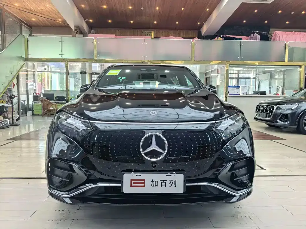Mercedes-Benz EQS SUV — фото 6