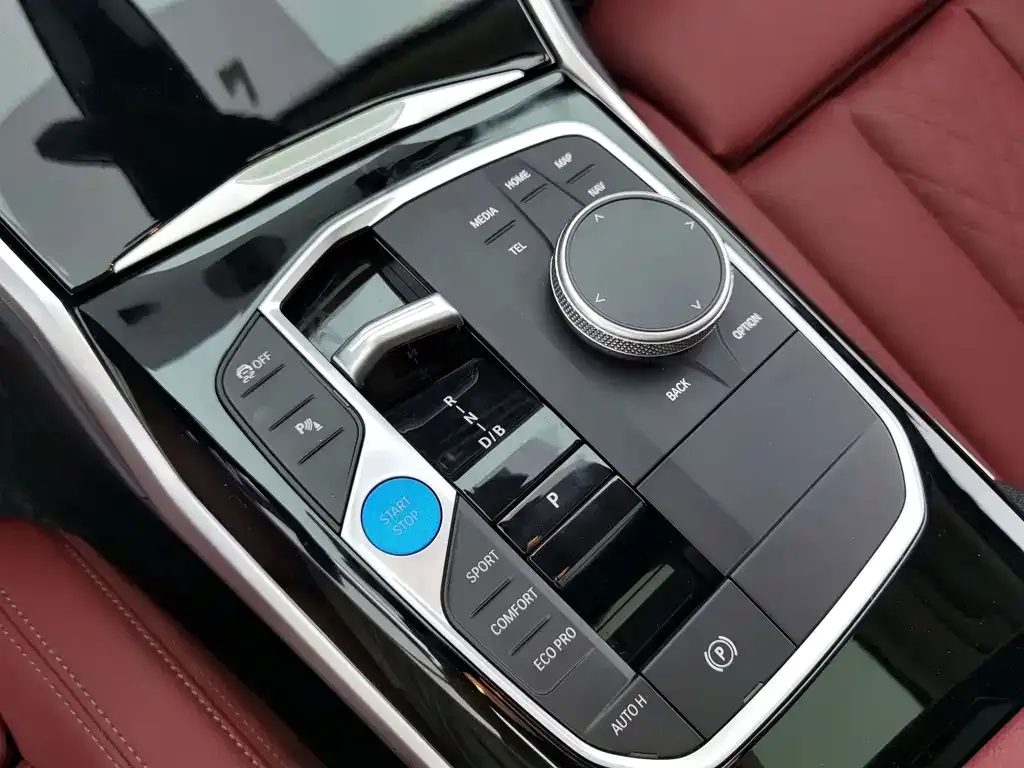 BMW i3 — фото 4