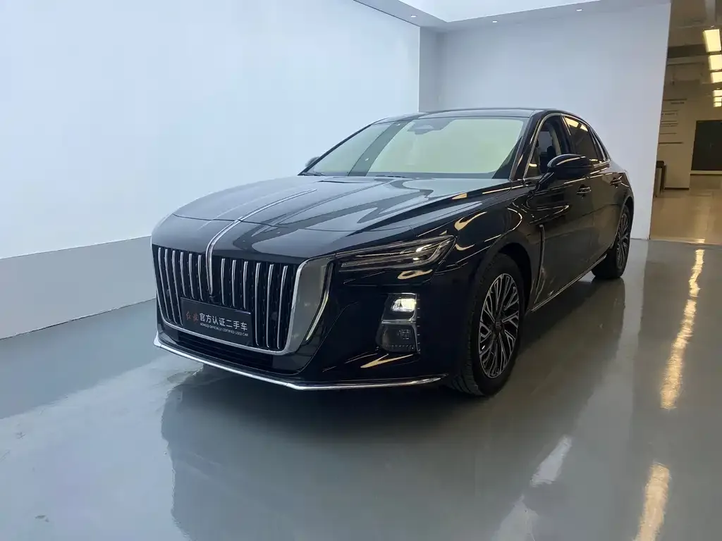 Hongqi H5 — фото 1