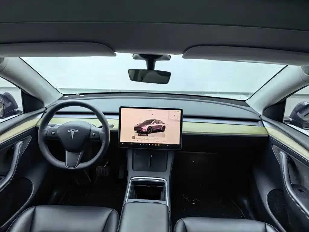 Tesla Model Y — фото 4