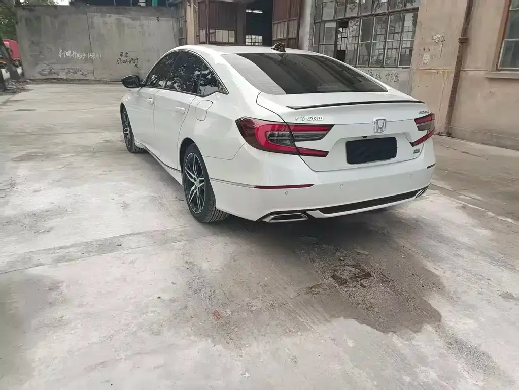 Honda Accord — фото 5