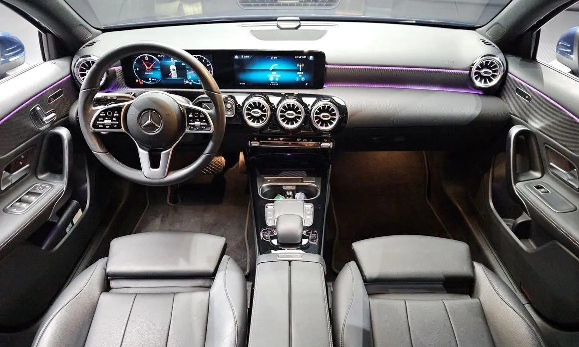 Mercedes-Benz A-Class — фото 10