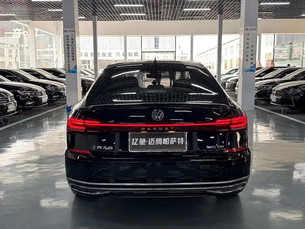 Volkswagen Passat — фото 10