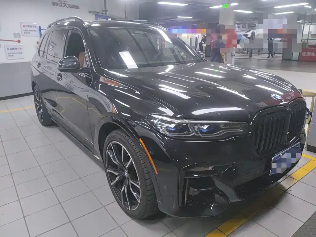 BMW X7 — фото 1