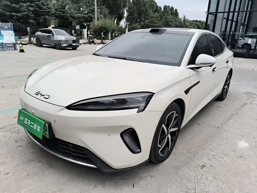 BYD Seal 07 DM-i — фото 1