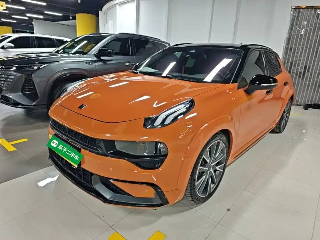 Lynk & Co 02 Hatchback — фото 1