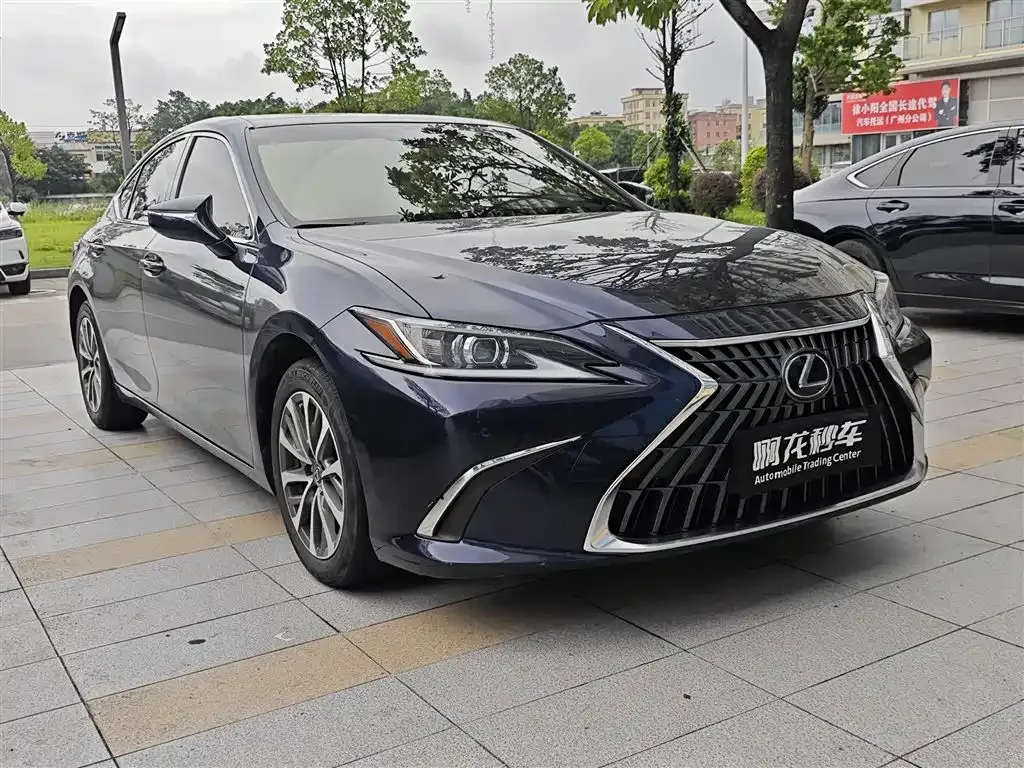 Lexus ES — фото 9
