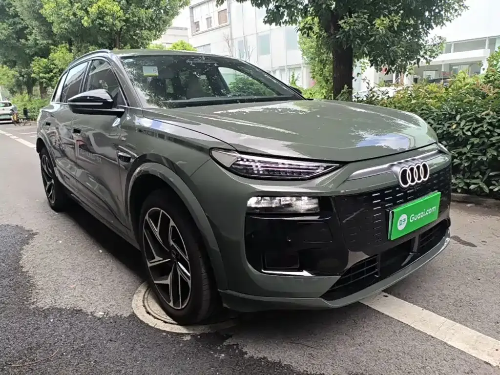 Audi Q6L e-tron — фото 5