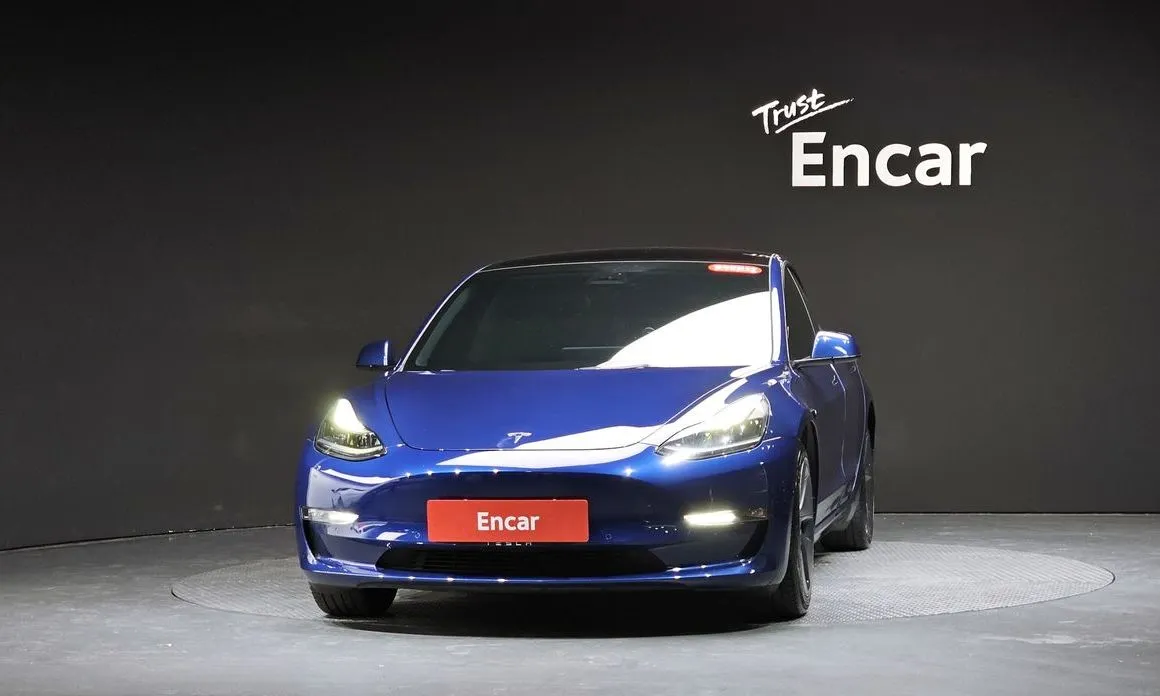 Tesla Model 3 — фото 2