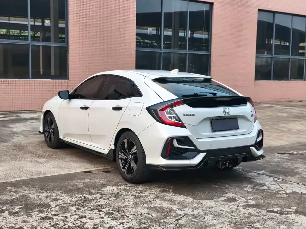 Honda Civic — фото 7